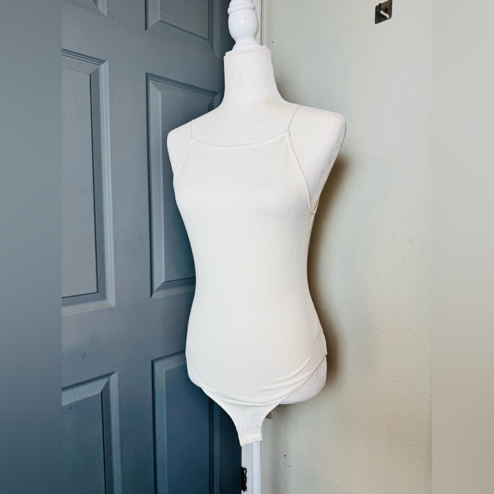 H&M Low Scoop Back Ribbed Bodysuit - Cream Medium